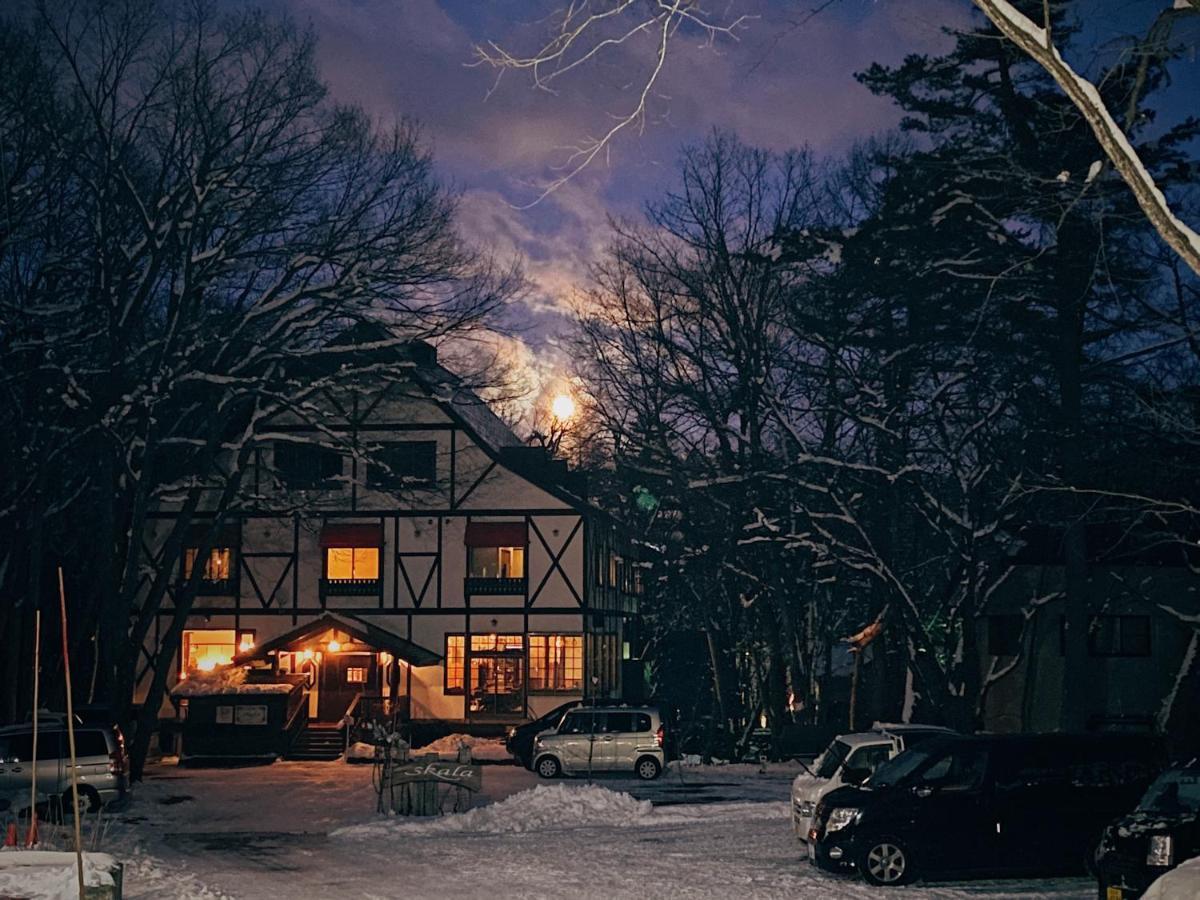 Apricot Pension Hakuba Bagian luar foto